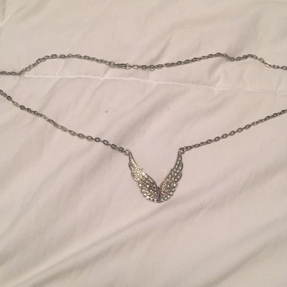 Cute angel wings necklace